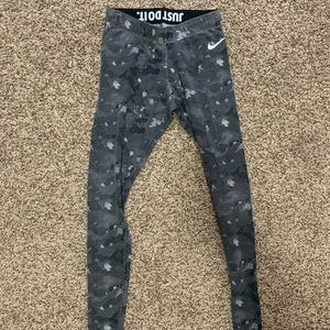 camo nike leggings